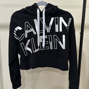 Cropped hoodie